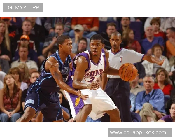 张佳玮分析杰伦布朗本季表现如小卡与乔约翰逊的完美结合 张佳玮分析杰伦布朗本季表现如小卡与乔约翰逊的完美结合