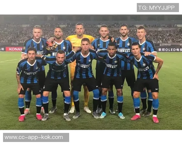 国米与拿波里激战正酣里奇女友现场直击卡里乌斯妻子线上精彩主持