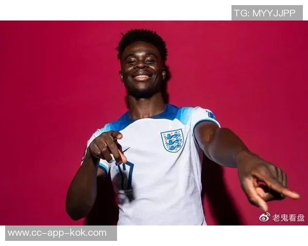 国米与拿波里激战正酣里奇女友现场直击卡里乌斯妻子线上精彩主持 国米与拿波里激战正酣里奇女友现场直击卡里乌斯妻子线上精彩主持