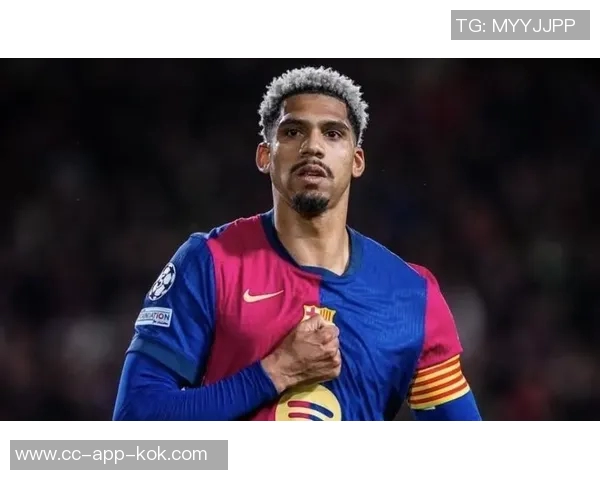 巴萨急需果断中卫阿劳霍的表现令人振奋与期待 巴萨急需果断中卫阿劳霍的表现令人振奋与期待