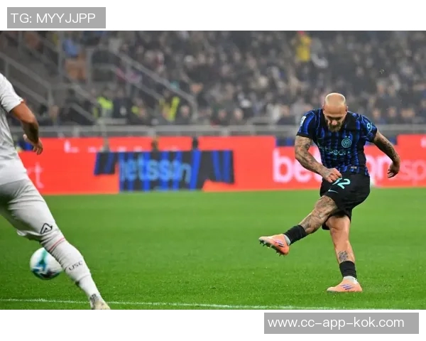 国米球迷放烟花意外炸伤手指或导致球队面临罚款及北看台关闭风险