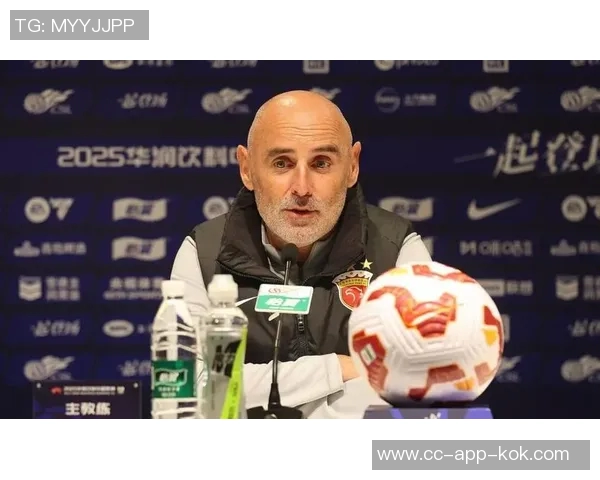 上海海港主帅穆斯卡特荣膺中超九十月最佳教练称号